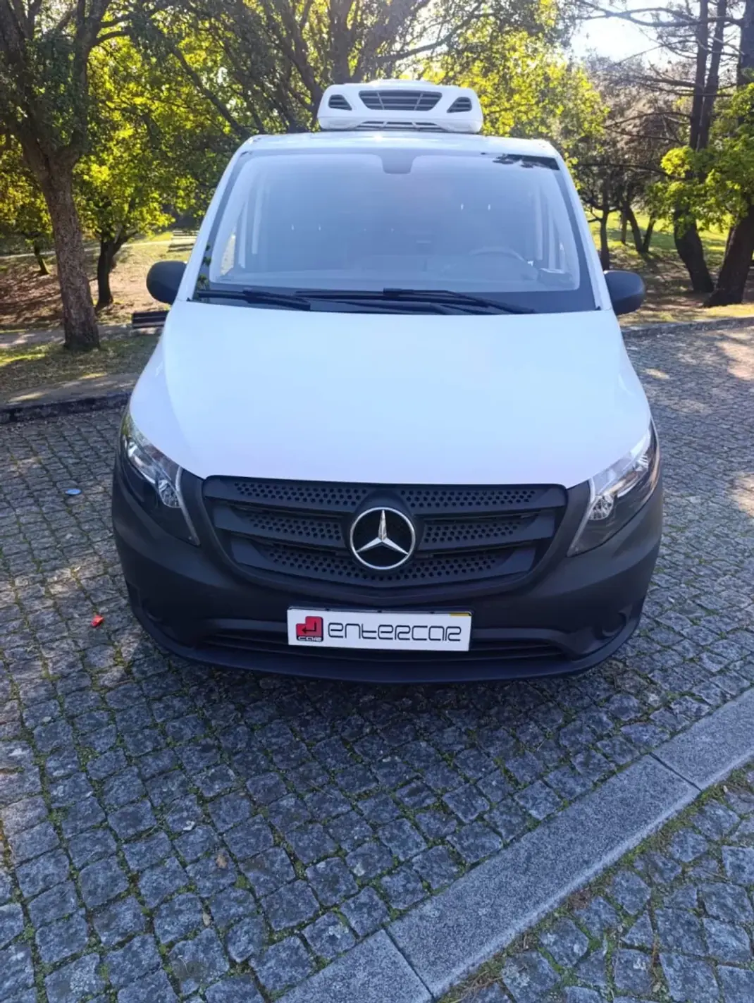Mercedes-Benz 2017 - 18500 EUR, 74796 km - AUTO.MOTO.pt - 74796km - foto 2 de 17