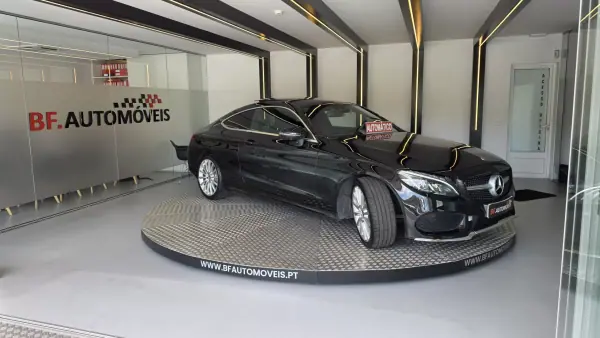 Mercedes-Benz C 220 2017 - 29500 EUR, 196135 km - AUTO.MOTO.pt - 196135km - foto 11 de 59