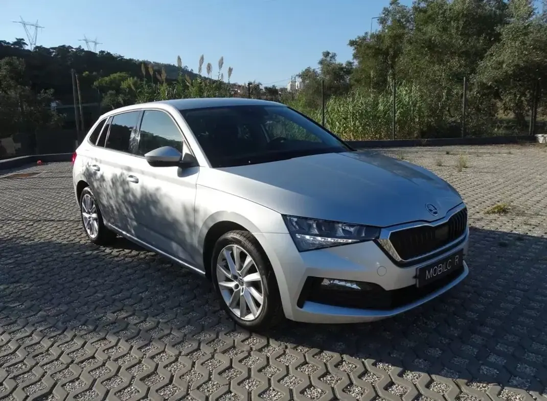 Skoda Scala 2022 - 15800 EUR, 51093 km - 51093km - foto 19 de 25