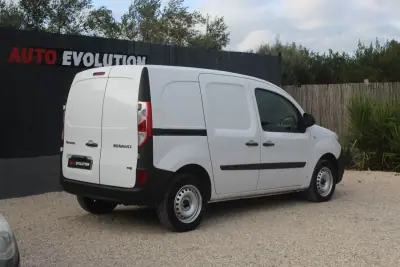 Renault KANGOO 1.5DCI 3L C/IVA 2019 - 8902 EUR, 175000 km - AUTO.MOTO.pt - 175000km - foto 21 de 23