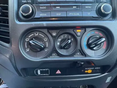 Mitsubishi L200 2019 - 27900 EUR, 174579 km - AUTO.MOTO.pt - 174579km - foto 8 de 19