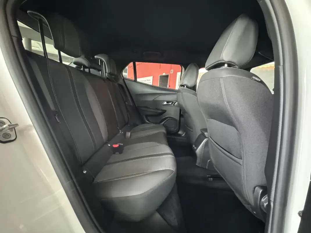 Peugeot 2008 2022 - 22990 EUR, 51374 km - AUTO.MOTO.pt - 51374km - foto 12 de 20