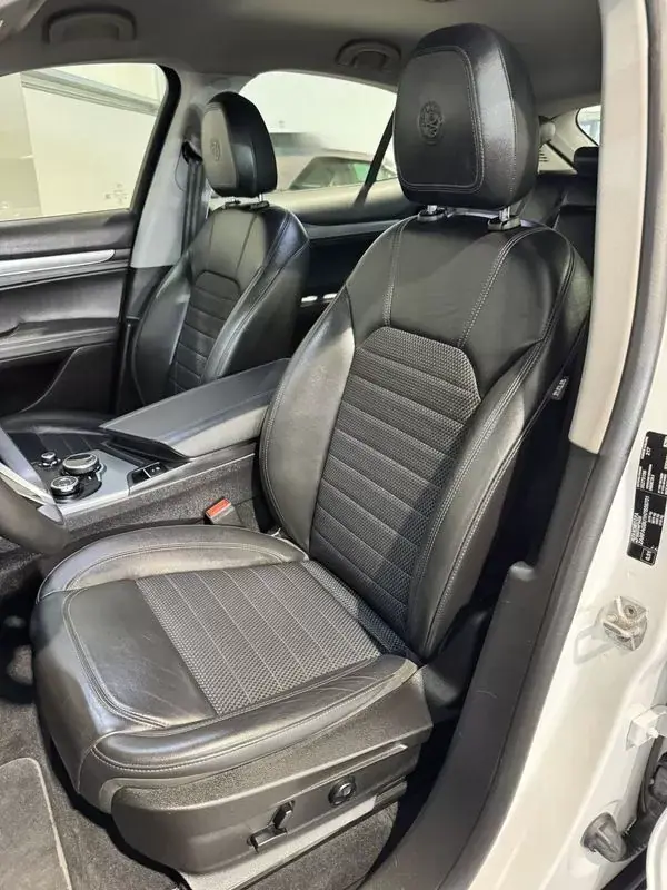 Alfa Romeo Stelvio 2017 - 22900 EUR, 215900 km - AUTO.MOTO.pt - 215900km - foto 40 de 60
