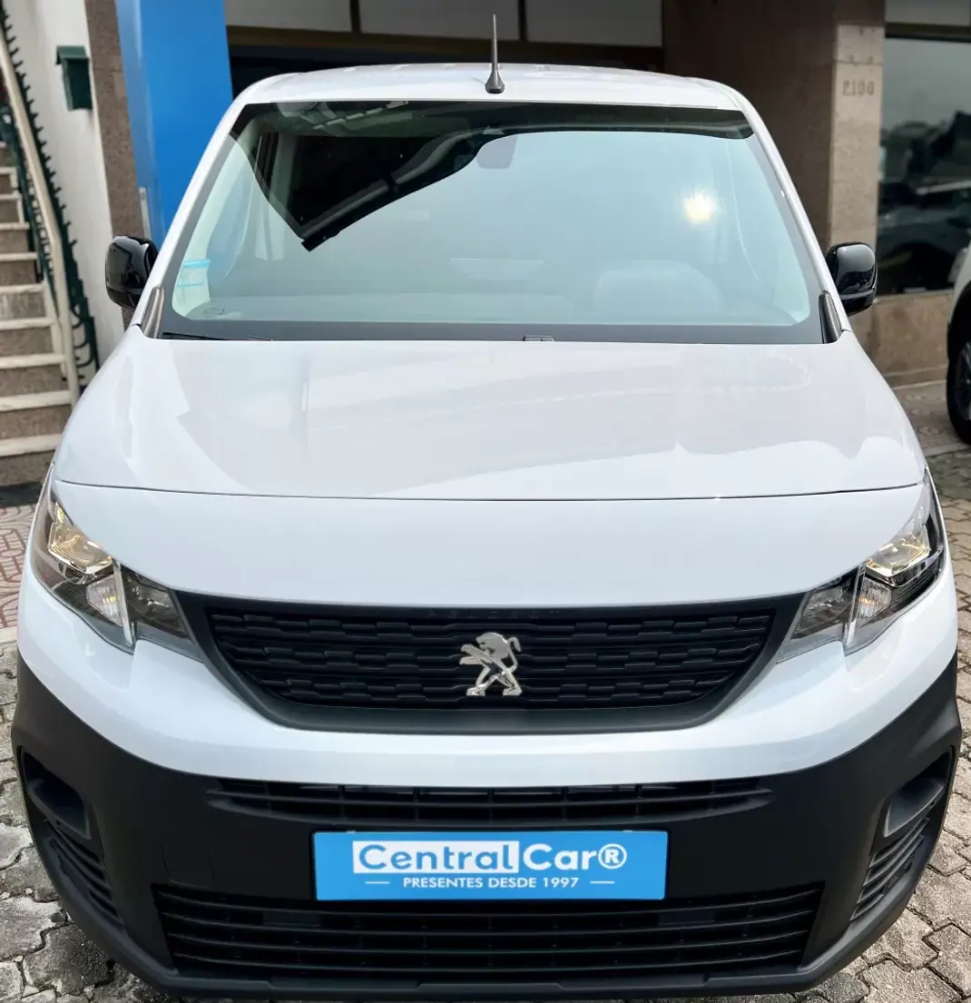 Peugeot Partner 1.5 BlueHdi L2 102Cv | CARPLAY | IVA DEDUTÍVEL 2023 - 16950 EUR, 47000 km - AUTO.MOTO.pt - 47000km - foto 4 de 21