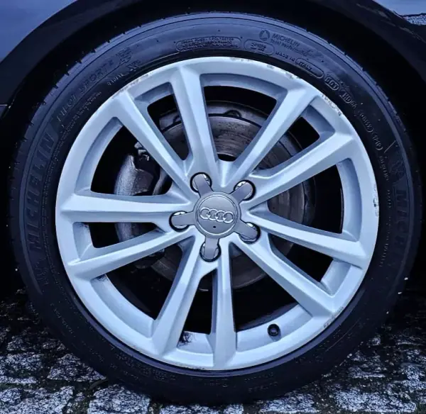Audi A3 2014 - 13999 EUR, 208000 km - AUTO.MOTO.pt - 208000km - foto 8 de 15