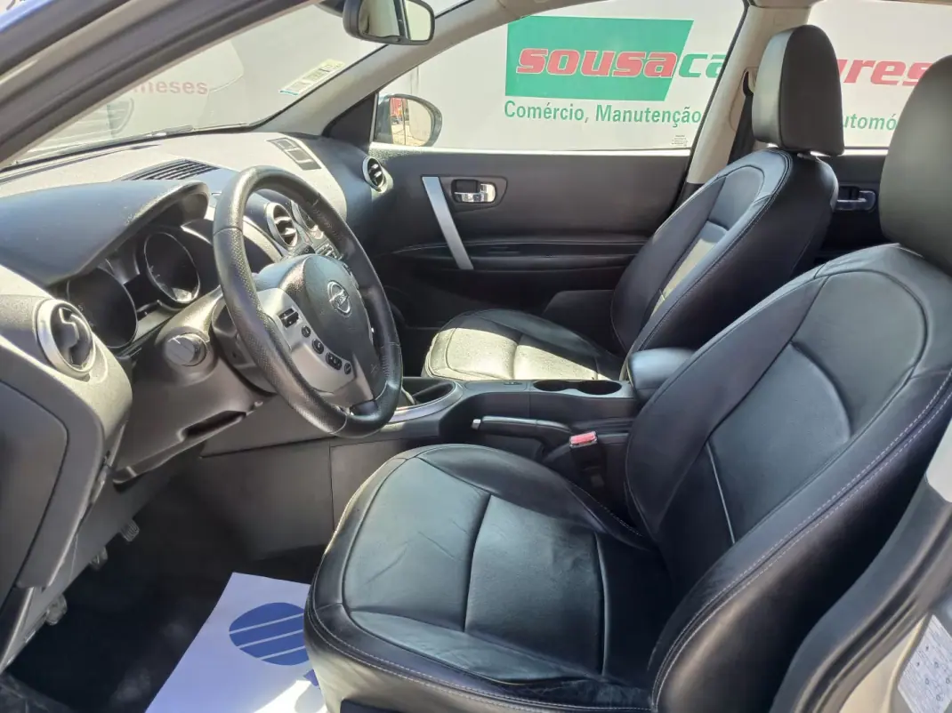 Nissan Qashqai 2008 - 7350 EUR, 167419 km - 167419km - foto 15 de 26