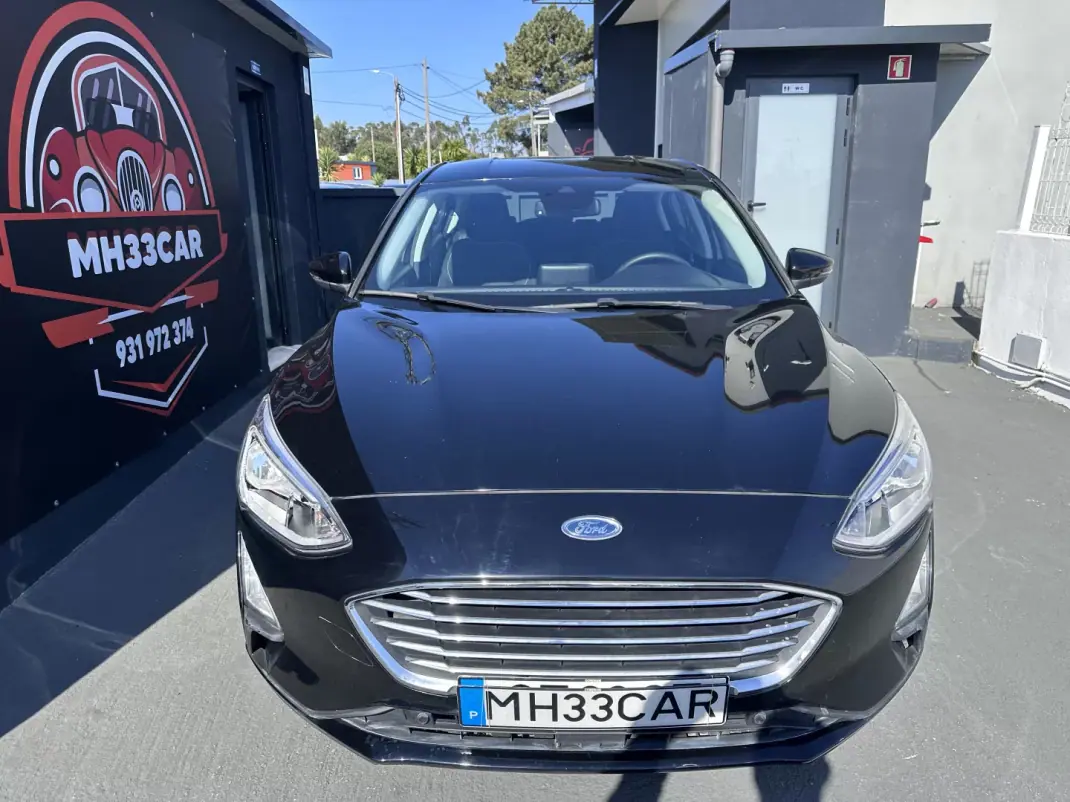 Ford Focus 2018 - 10900 EUR, 100000 km - AUTO.MOTO.pt - 100000km - foto 2 de 35