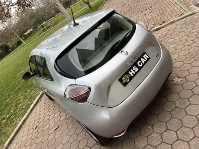 Renault Zoe 2021 - 14965 EUR, 25000 km - AUTO.MOTO.pt - 25000km - foto 10 de 46