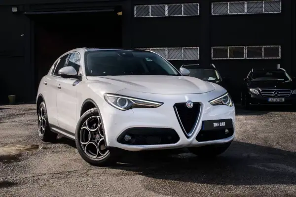 Alfa Romeo Stelvio 2017 - 29400 EUR, 139000 km - AUTO.MOTO.pt - 139000km - foto 2 de 35