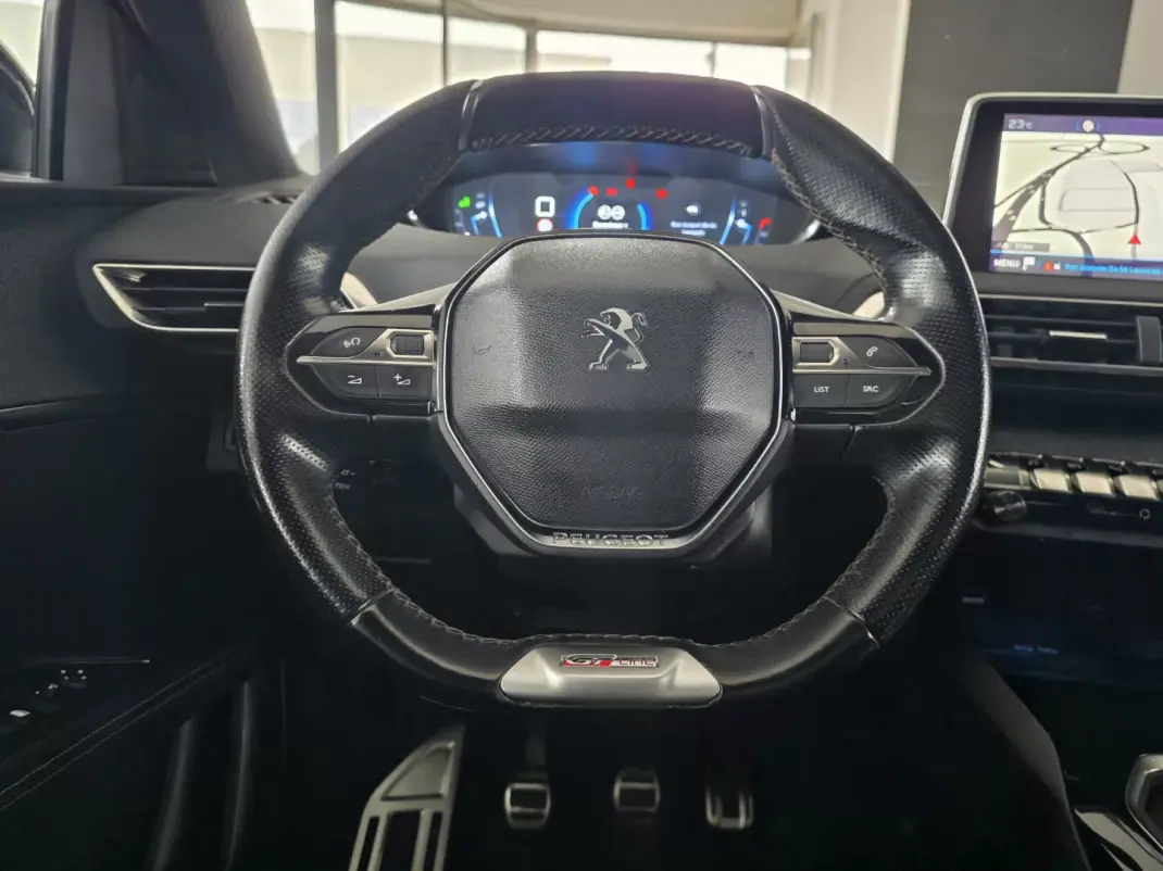 Peugeot 3008 2016 - 12990 EUR, 248403 km - 248403km - foto 8 de 28