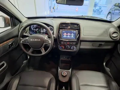 Dacia Spring 2024 - 15750 EUR, 24200 km - 24200km - foto 7 de 11