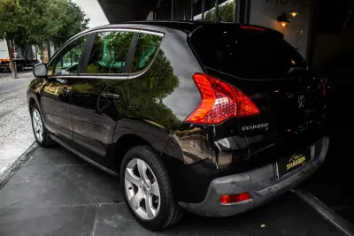 Peugeot 3008 2010 - 7490 EUR, 200623 km - AUTO.MOTO.pt - 200623km - foto 6 de 36