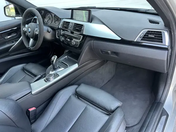 BMW 320 2016 - 21400 EUR, 220000 km - AUTO.MOTO.pt - 220000km - foto 23 de 50