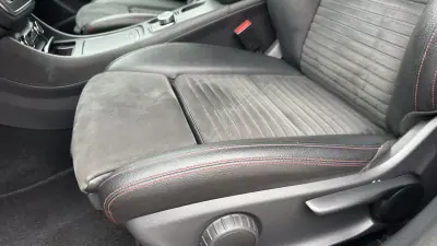 Mercedes-Benz CLA 200 2017 - 21800 EUR, 181000 km - AUTO.MOTO.pt - 181000km - foto 50 de 55