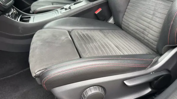 Mercedes-Benz CLA 200 2017 - 21800 EUR, 181000 km - AUTO.MOTO.pt - 181000km - foto 50 de 55