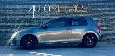 Volkswagen Golf 2014 - 9990 EUR, 175000 km - AUTO.MOTO.pt - 175000km - foto 11 de 15