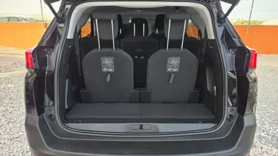 Peugeot 5008 2020 - 17850 EUR, 179900 km - 179900km - foto 23 de 25