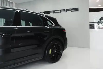Porsche Cayenne 2018 - 57950 EUR, 120059 km - 120059km - foto 11 de 60