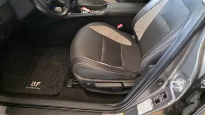 Toyota Avensis Touring Sports 2016 - 14900 EUR, 212217 km - AUTO.MOTO.pt - 212217km - foto 34 de 57