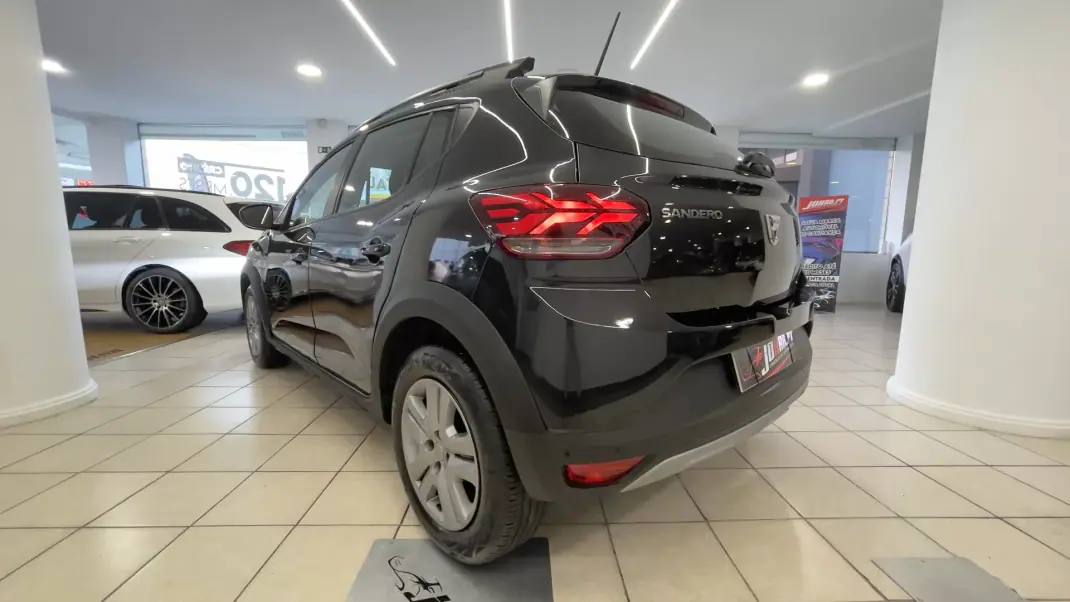 Dacia Sandero 2021 - 13990 EUR, 26094 km - AUTO.MOTO.pt - 26094km - foto 7 de 37