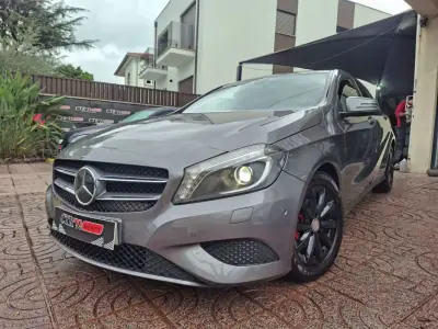 Mercedes-Benz A 180 2014 - 12500 EUR, 280000 km - foto 1 de 34