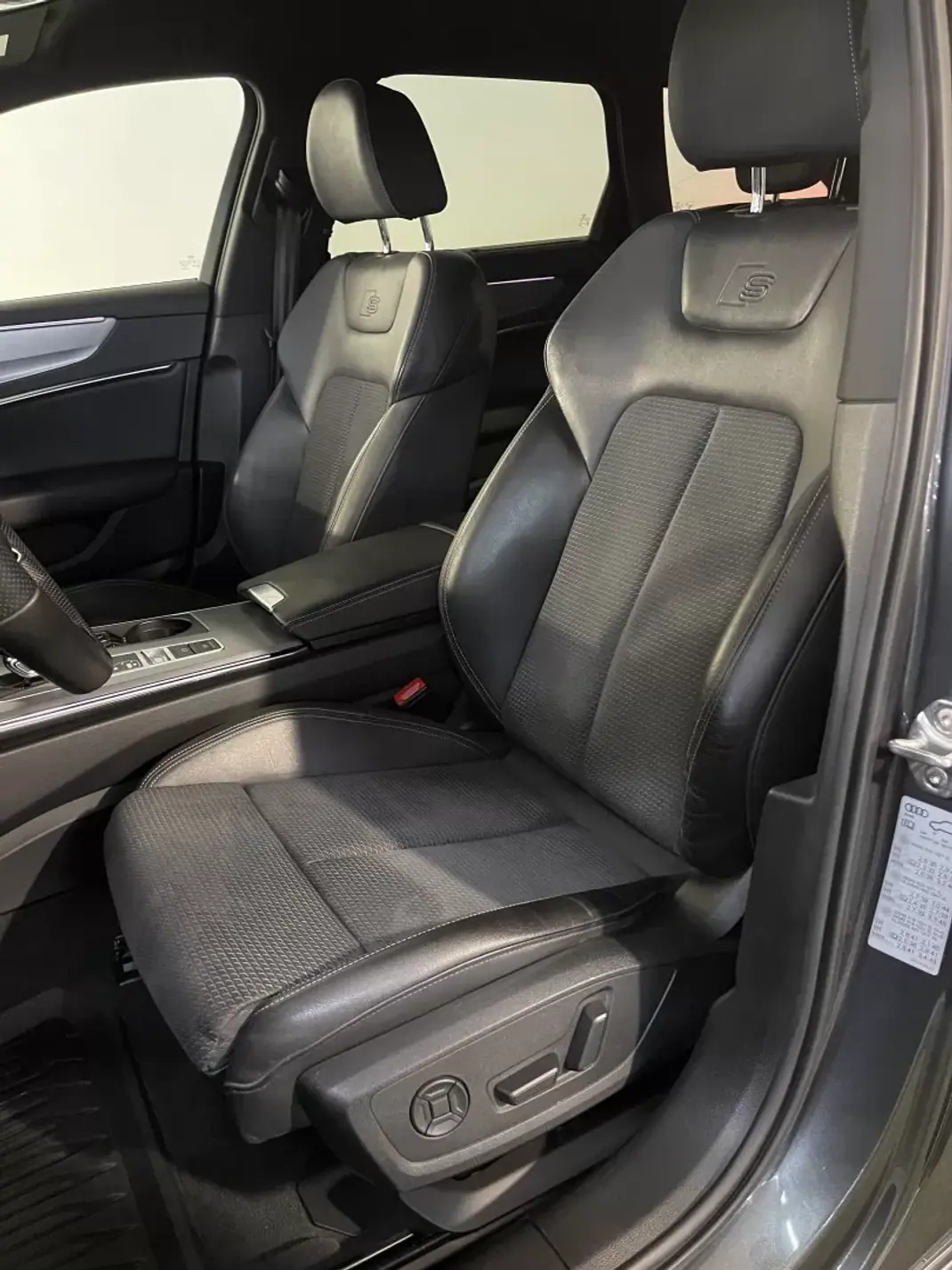 Audi A6 Avant 2021 - 35500 EUR, 112000 km - 112000km - foto 14 de 40