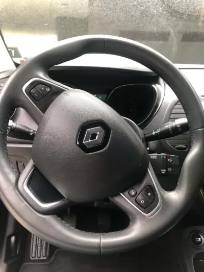 Renault Captur 2017 - 10900 EUR, 116000 km - 116000km - foto 12 de 32