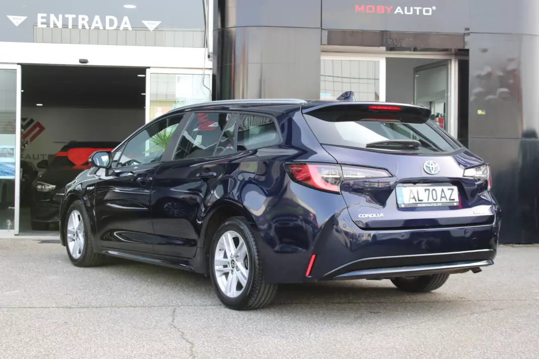 Toyota Corolla Touring Sports 2021 - 21900 EUR, 126096 km - AUTO.MOTO.pt - 126096km - foto 2 de 26