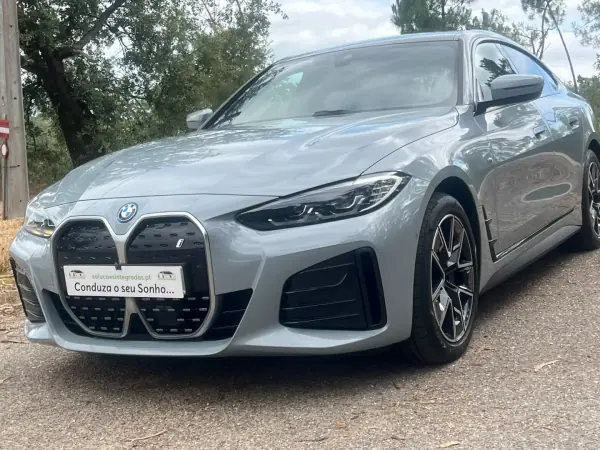 BMW i4 2023 - 41750 EUR, 74000 km - AUTO.MOTO.pt - 74000km - foto 84 de 86