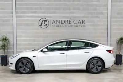 Tesla Model 3 2021 - 25450 EUR, 58710 km - AUTO.MOTO.pt - 58710km - foto 4 de 56