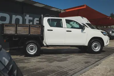 Toyota 2020 - 34880 EUR, 40250 km - AUTO.MOTO.pt - 40250km - foto 9 de 16