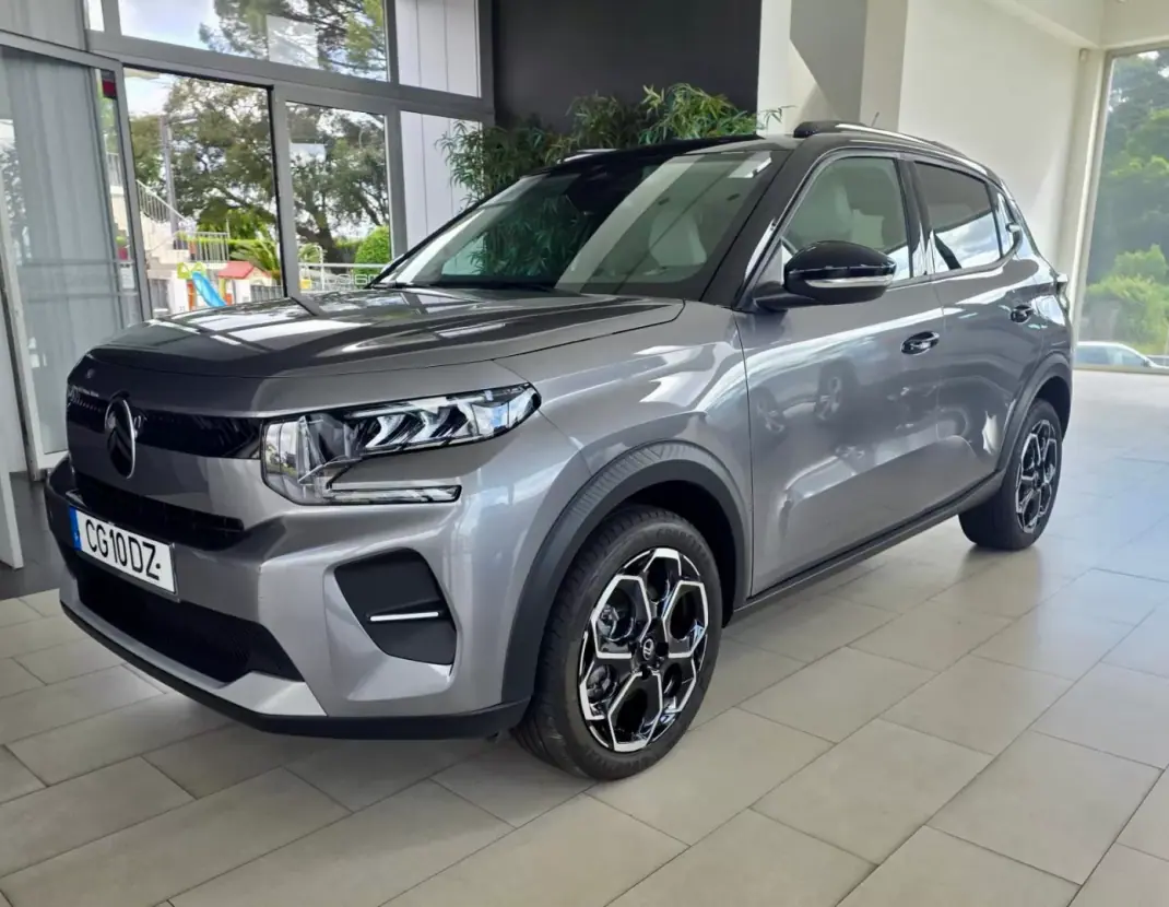 Citroën e-C3 2025 - 20499 EUR, 7487 km - AUTO.MOTO.pt - 7487km - foto 1 de 32