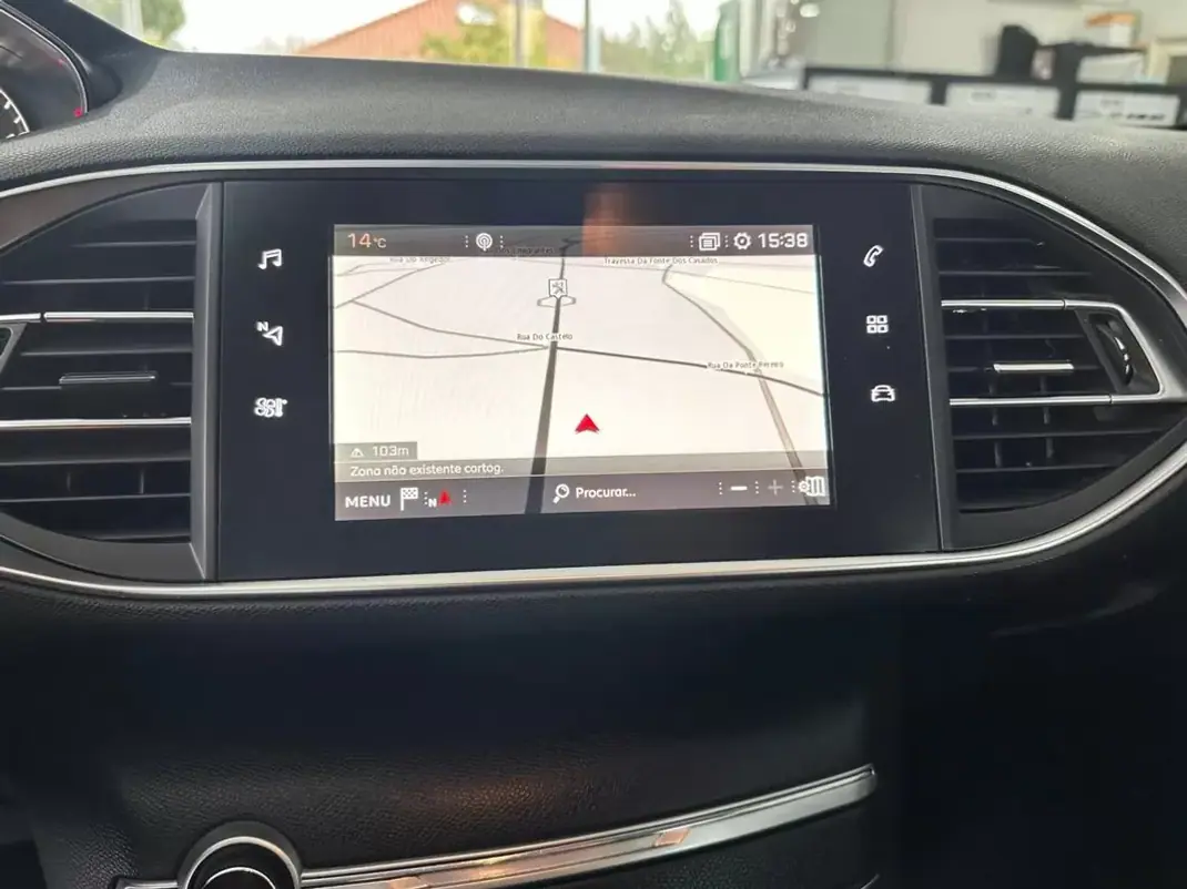 Peugeot 308 SW 2018 - 12990 EUR, 153000 km - 153000km - foto 13 de 29