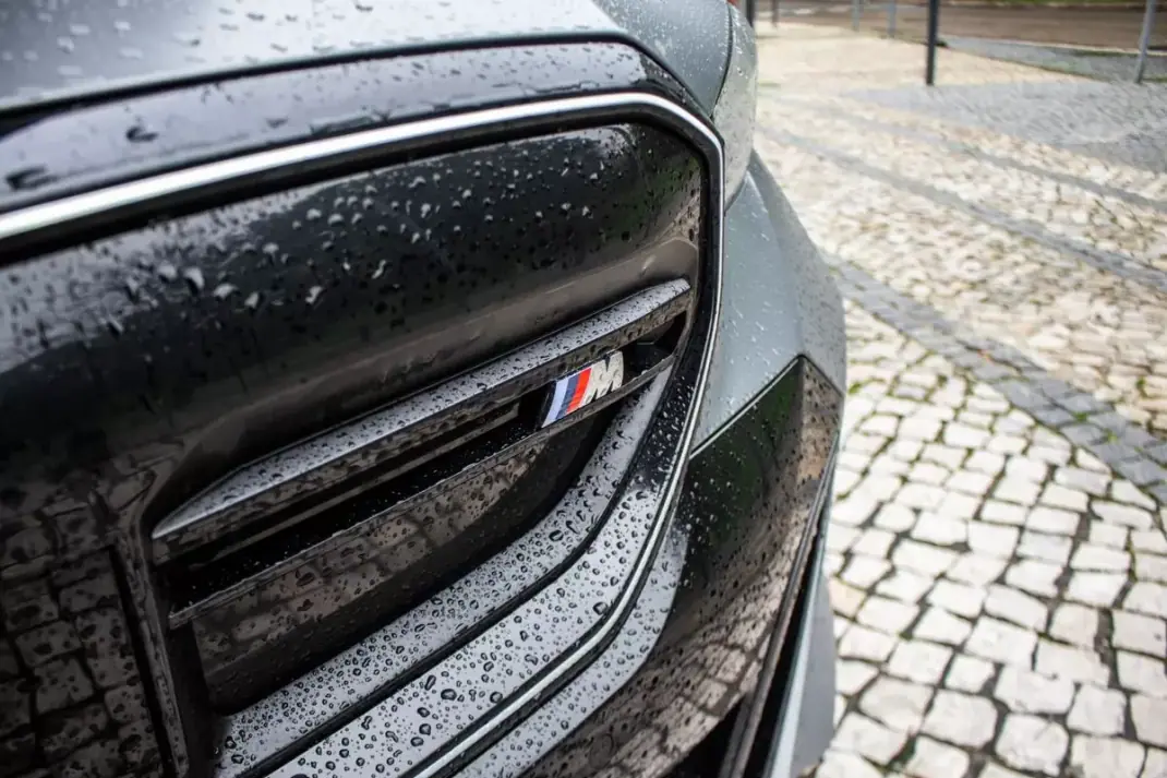 BMW i5 2023 - 74990 EUR, 17145 km - AUTO.MOTO.pt - 17145km - foto 9 de 60