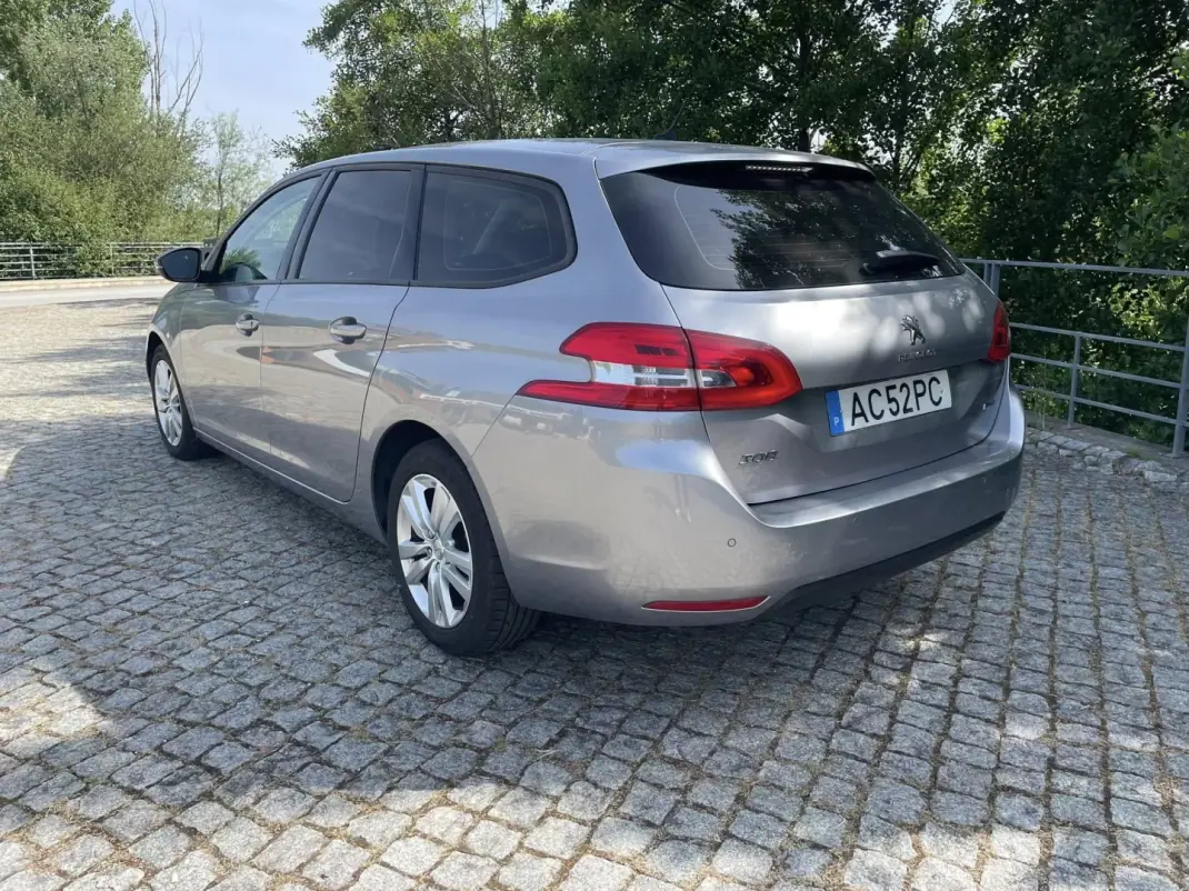 Peugeot 308 SW 2016 - 14000 EUR, 156000 km - AUTO.MOTO.pt - 156000km - foto 4 de 9