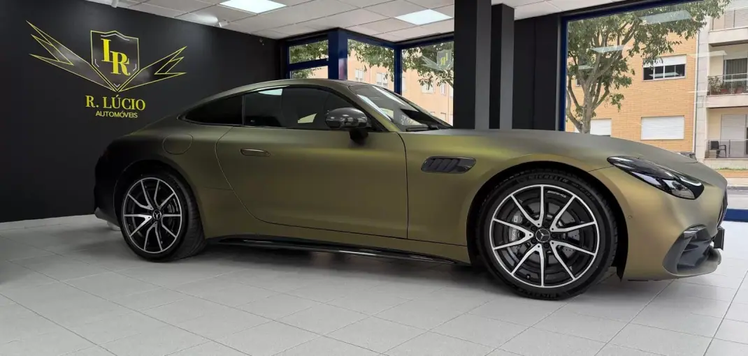 Mercedes-Benz AMG GT 2025 - 145000 EUR, 8890 km - 8890km - foto 12 de 40