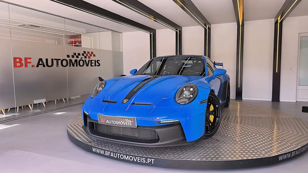 Porsche 992 2023 - 245000 EUR, 18096 km - AUTO.MOTO.pt - 18096km - foto 1 de 56