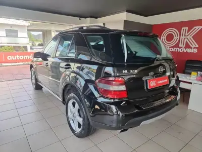 Mercedes-Benz ML 320 2006 - 17990 EUR, 269000 km - AUTO.MOTO.pt - 269000km - foto 7 de 32