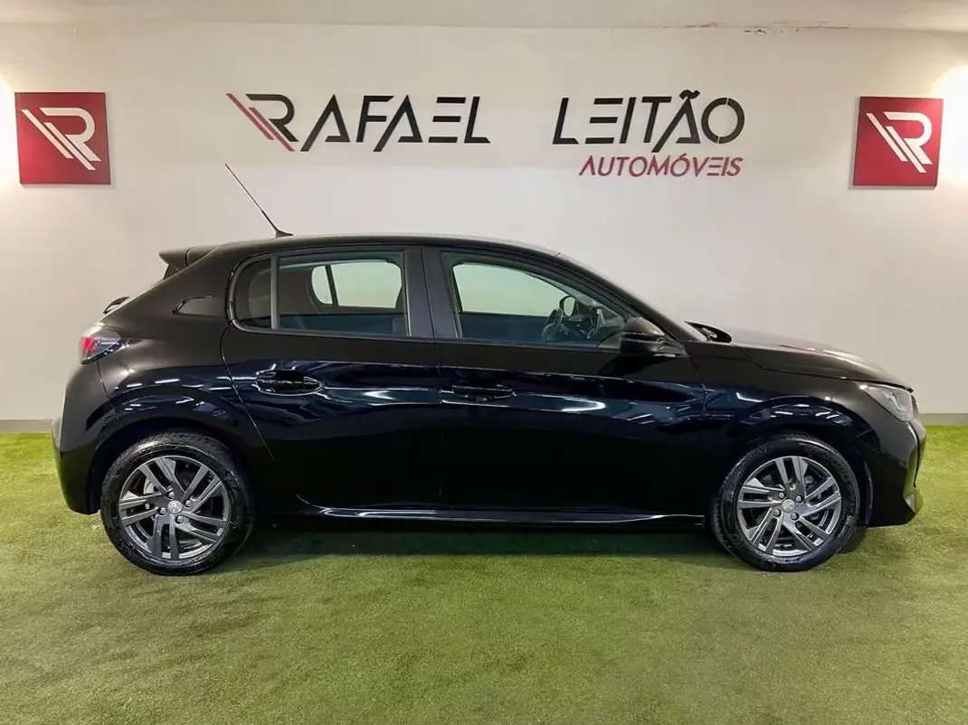 Peugeot 208 2022 - 13450 EUR, 145000 km - AUTO.MOTO.pt - 145000km - foto 5 de 29