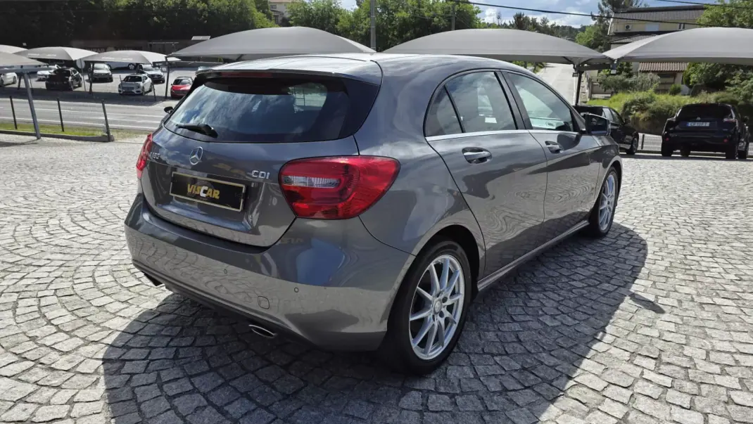 Mercedes-Benz A 180 2014 - 14990 EUR, 149000 km - AUTO.MOTO.pt - 149000km - foto 8 de 29