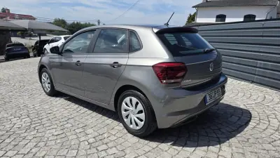 Volkswagen Polo 2018 - 11890 EUR, 88000 km - AUTO.MOTO.pt - 88000km - foto 3 de 31