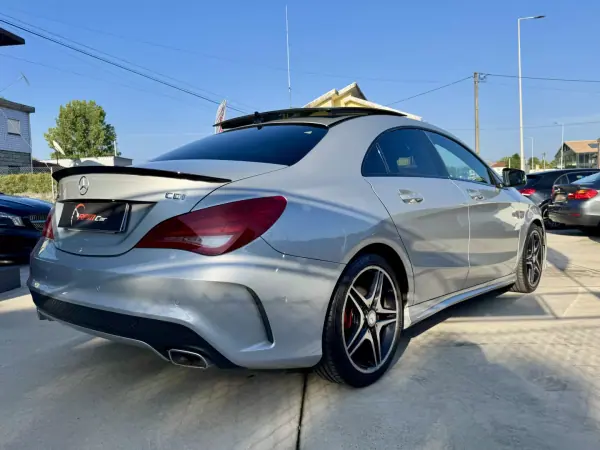 Mercedes-Benz CLA 220 2014 - 19999 EUR, 175000 km - AUTO.MOTO.pt - 175000km - foto 10 de 23