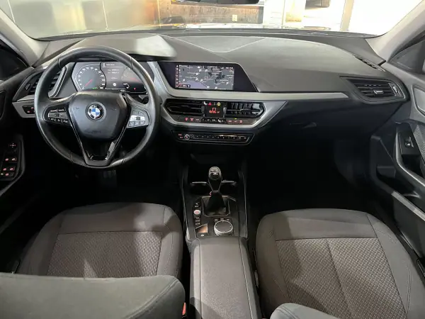 BMW 116 2021 - 18600 EUR, 139493 km - AUTO.MOTO.pt - 139493km - foto 10 de 24
