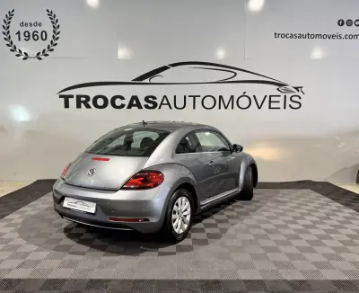 Volkswagen New Beetle 2018 - 19900 EUR, 58588 km - 58588km - foto 8 de 47
