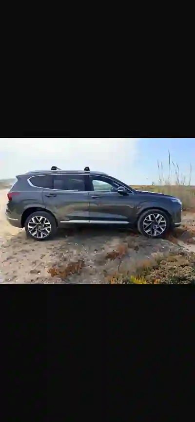 Hyundai Santa Fe 2021 - 31900 EUR, 120000 km - foto 4 de 15