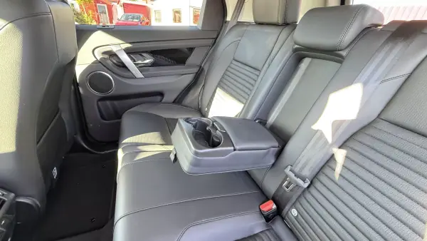 Land Rover Discovery Sport 2024 - 50200 EUR, 21000 km - AUTO.MOTO.pt - 21000km - foto 27 de 33