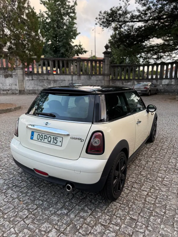 MINI Cooper 2008 - 5990 EUR, 235000 km - AUTO.MOTO.pt - 235000km - foto 5 de 13