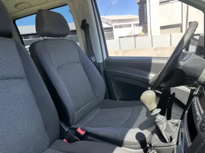 Mercedes-Benz Vito 2010 - 14900 EUR, 340000 km - AUTO.MOTO.pt - 340000km - foto 41 de 47