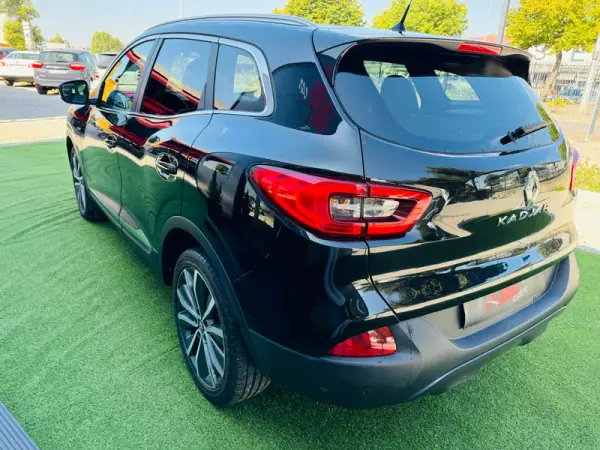 Renault Kadjar 2016 - 18000 EUR, 105000 km - AUTO.MOTO.pt - 105000km - foto 10 de 32