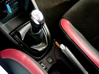 Renault Clio Sport Tourer 2017 - 13900 EUR, 192695 km - AUTO.MOTO.pt - 192695km - foto 25 de 25